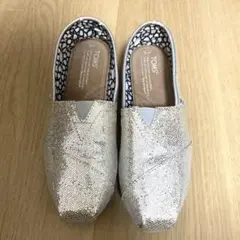 【新品】TOMS スリッポン シルバー