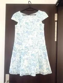 【未使用級】FEROUX 水色花柄半袖フレアワンピース M