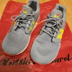 new balance　スニーカー