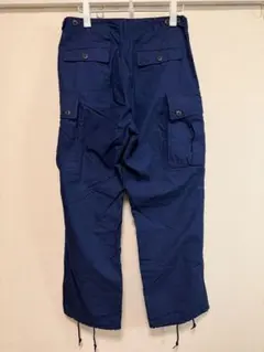 ビームス　ネイビー カーゴパンツ