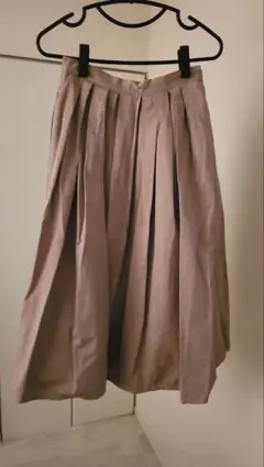 ベージュ プリーツスカート ひざ丈【レトロガール】