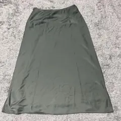UNIQLO サテングリーンスカート　s