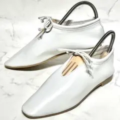 極美品☆オデットエオディール／ラウンドディープフラット 晴雨兼用 22.5㎝ 白