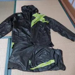 ミズノブレスサーモウインドブレーカーMサイズ