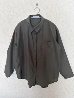 E hyphen world gallery PEACE シャツ