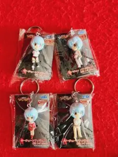 新世紀エヴァンゲリオン　綾波レイ　キーチェーンフィギュア　４種　EVA