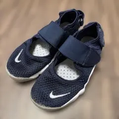 Nike ネイビー エアリフト　19㎝