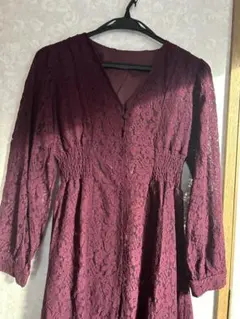 バーガンディ レース 長袖　ワンピース　フレア　パーティードレス