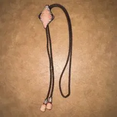 オレンジブラウン装飾ループタイ　木製