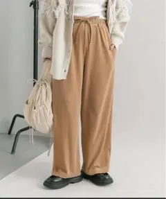 KBF イージーパンツ ワイドパンツ ベージュ ONE ウエストゴム