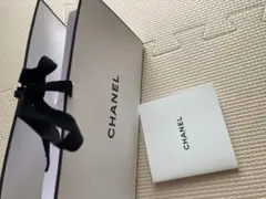 CHANEL ギフトボックスとカードセット