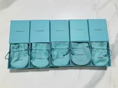 ティファニー　アクセサリー空箱　ギフトボックス　現行品