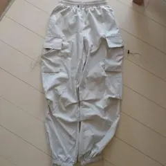ライトグレー カーゴパンツSサイズ