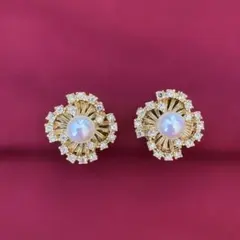 ゴールド パール イヤリング スワロフスキークリスタル 上品 華やか