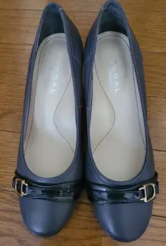 REGAL グレー パンプス バンド付き 中ヒール