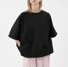 boutique310 小顔Tシャツ ブラック 新品未使用 佐藤佳菜子 - メルカリ