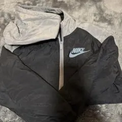 NIKE ジャケット XS 黒・グレー　120-130サイズ