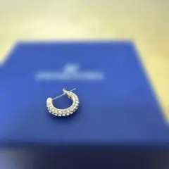 スワロフスキー　ゴールドフープピアス