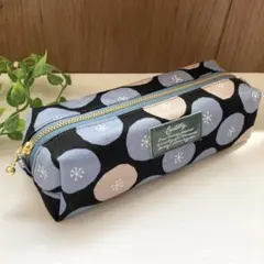 ハンドメイド　大きめペンケース　北欧花柄　ブルー&ピンク　ポーチ