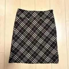 バーバリーブルーレーベル　チェック ミニスカート 36 ブラウン　ピンクのサムネイル