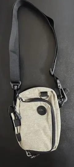 コンパクト グレー ショルダーバッグ