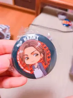 ナオミ缶バッチ