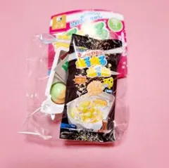 ねるねるねるね4ミニチュアキーチェーン コーラ ガチャフィギュア