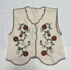 花柄刺繍ニットベスト