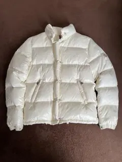 ホワイト ダウンジャケット