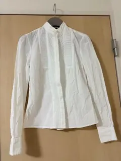 ホワイトスタンドカラーシャツ