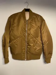 ユニクロ リバーシブル MA-1 L