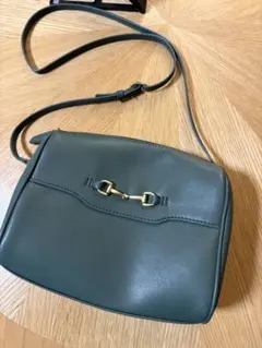 センスオブプレイス ショルダーバッグ グリーン