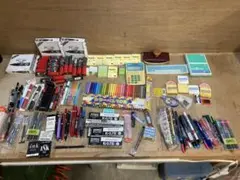P*様 文房具セット 多様なペン類　ほとんど未使用です。