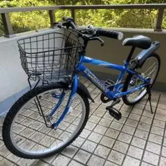 【引取り限定】　子供用　22インチ　ほぼ未使用未転倒 キッズバイク シルバー/レッド 22インチ 前バスケット付き