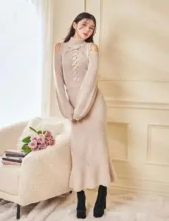 ダーリッチ　レースアップケーブルニットロングワンピース　ベージュ