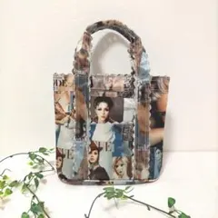 レディース　ハンドバッグ 小さめ　雑誌柄　総柄　キラキラ　ラメ入り　オシャレ