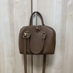 ユニクロ　ショルダーバッグ　ハンドバッグ2way ブラウン　キャメル　セレモニーのサムネイル