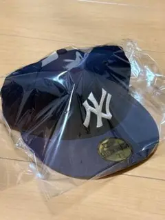 NEW ERA / the Apartment Exclusive