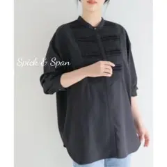 Spick & Span ピンタックフィブリルシャツ 黒のサムネイル