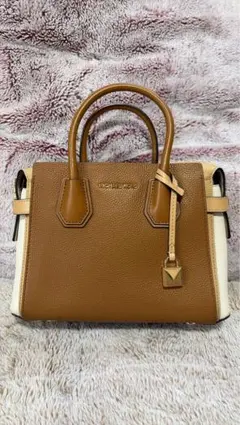 MICHAEL KORS ブラウン/アイボリー ハンドバッグ