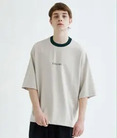 CULLNI クルニ ストゥディオス オーバーサイズ ロゴ Tシャツのサムネイル