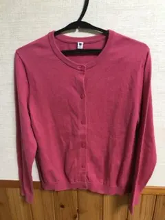 UNIQLOピンク ボタン付きカーディガン 長袖140