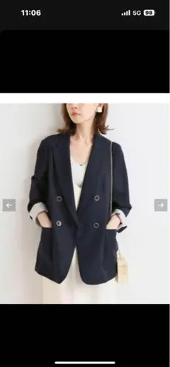 美品　S/S IENAウールダブルブレストジャケット　38 ネイビーのサムネイル