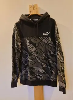 PUMA 迷彩柄 フード付きパーカー