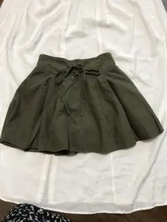 キュロット スカート  膝上　カーキ