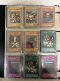 【初期遊戯王美品ファイル】volブラック・マジシャン含1〜4期ブースター封入中心 初期遊戯王美品ファイル】volブラック・マジシャン含1〜4期ブースター