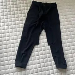 【美品】1piu1uguale3 パンツ　黒　春夏のサムネイル