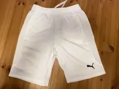 PUMA プーマ　ホワイト ハーフパンツ