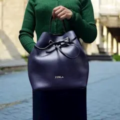 FURLA フルラ　コスタンザ　ハンドバッグ　巾着型　ネイビー系