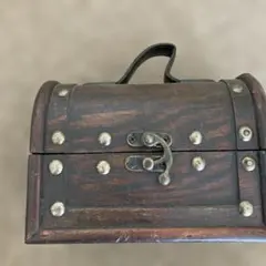 Item thumbnail for item 7a919ec6-6aab-45fb-abe8-cd1e6aef74a9